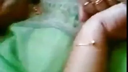 मिया फुल सेक्सी दिखाइए डियर! बहुत गीली चूत! वेबकैम पर!